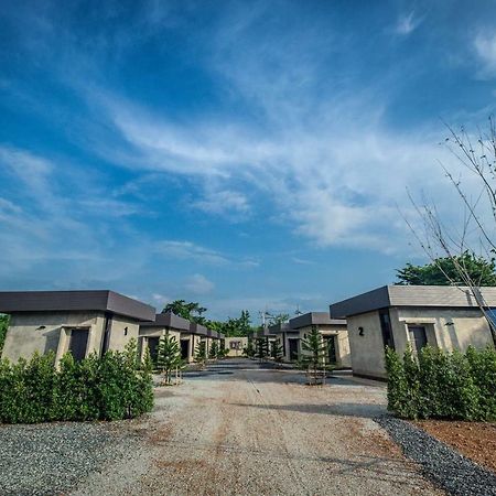 فندق The Loft House Sakaeo Watthana Nakhon المظهر الخارجي الصورة